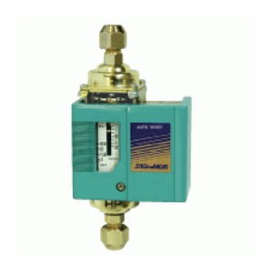 Saginomiya ONSC-106XQ4 Yağ Basınç Presostatı 45 Sn Sgnmy